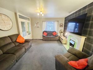 Lounge- click for photo gallery